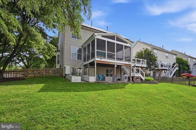 Building Photo - 753 Bonnie Ridge Dr NE