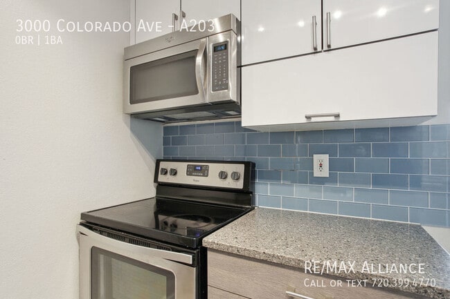 Building Photo - 3000 Colorado Ave