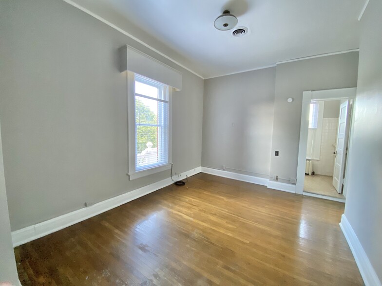 Building Photo - 626 Caldwell St