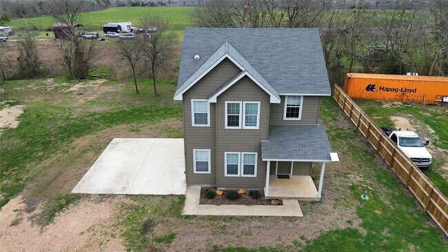 Building Photo - 3805 US-290