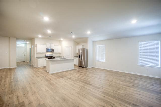 Building Photo - 4120 Amethyst Dr