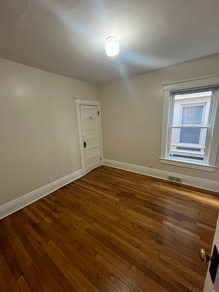 Building Photo - 53 Hubbell Park