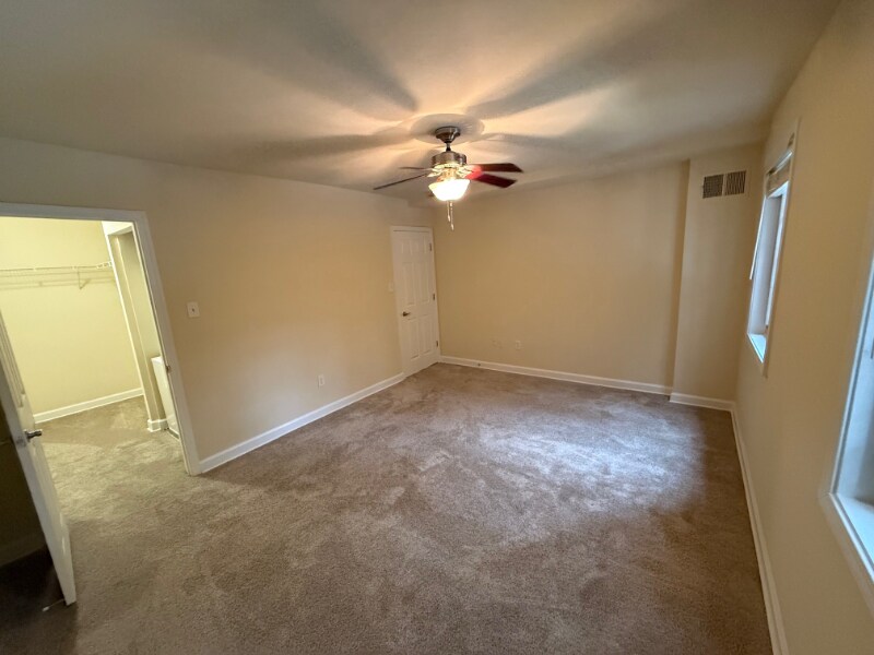 Building Photo - 6493 Frenchmens Dr
