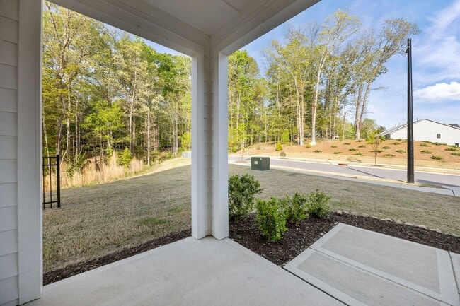 Building Photo - Charming 3 Bedroom Home located in Wake Forest