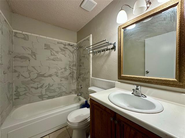 Building Photo - 1416 Woodfern Dr