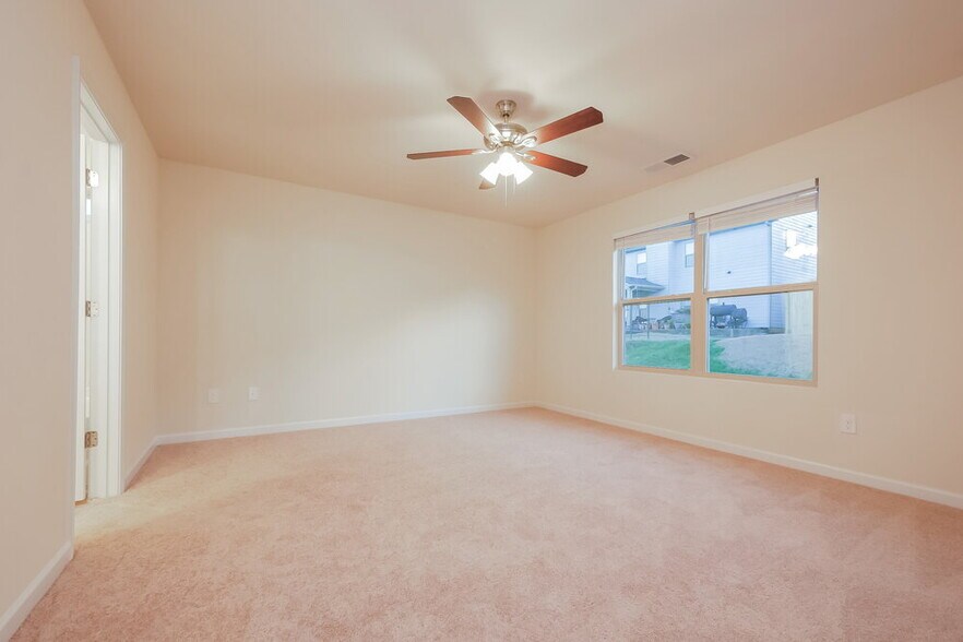Building Photo - 504 Overo Dr
