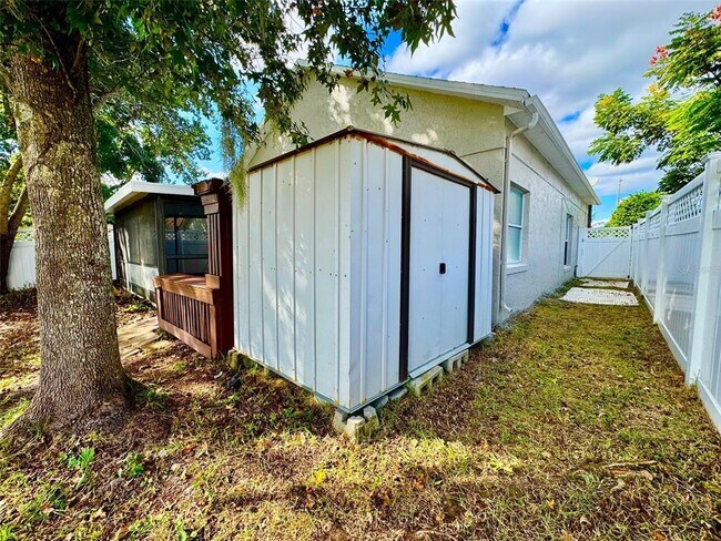 Building Photo - 9852 Flynt Cir