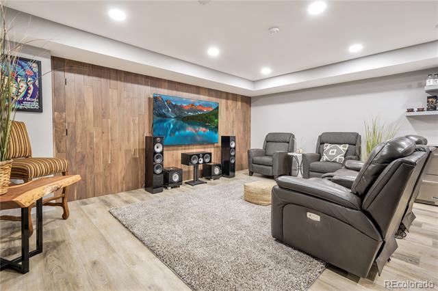 Building Photo - 1364 Vine St