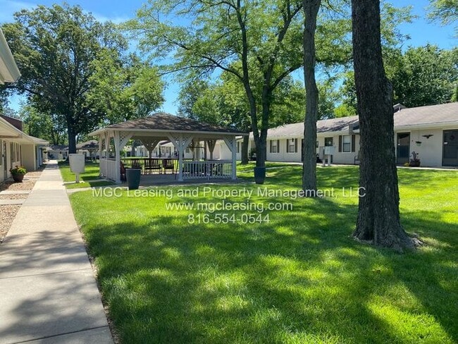 Building Photo - Your New Apartment Awaits at Le Grand Apar...