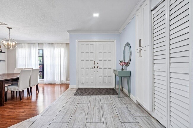 Building Photo - 10102 Crosswind Rd