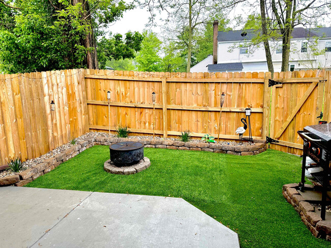 Building Photo - 4587 Timberline Ct