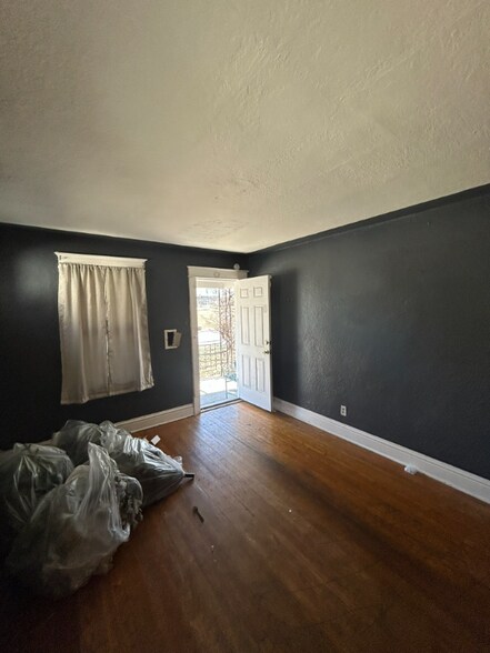 Building Photo - 5621 Hodiamont Ave