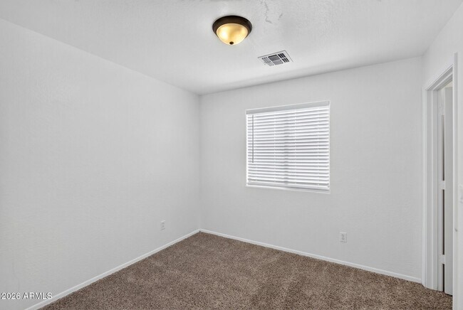Building Photo - 7823 S 48th Ln