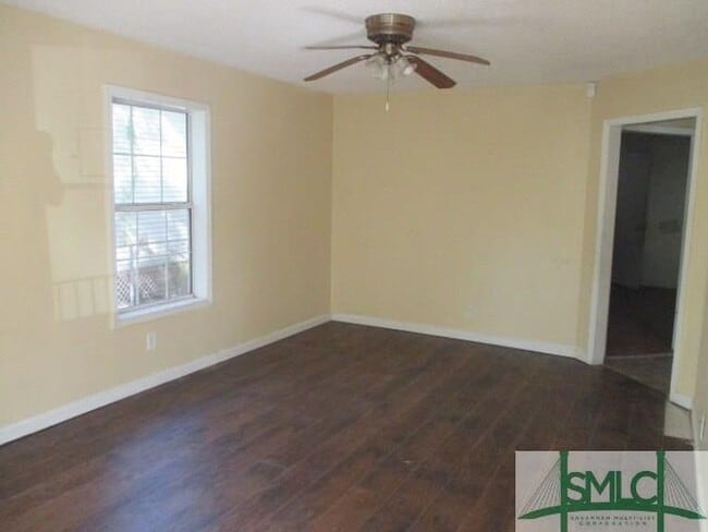 Building Photo - 3br/2ba - Single Family Home