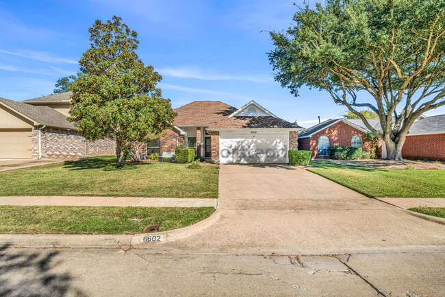 Primary Photo - 6602 Bluebonnet Dr