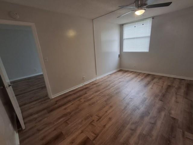 Building Photo - 2771 Riverside Dr