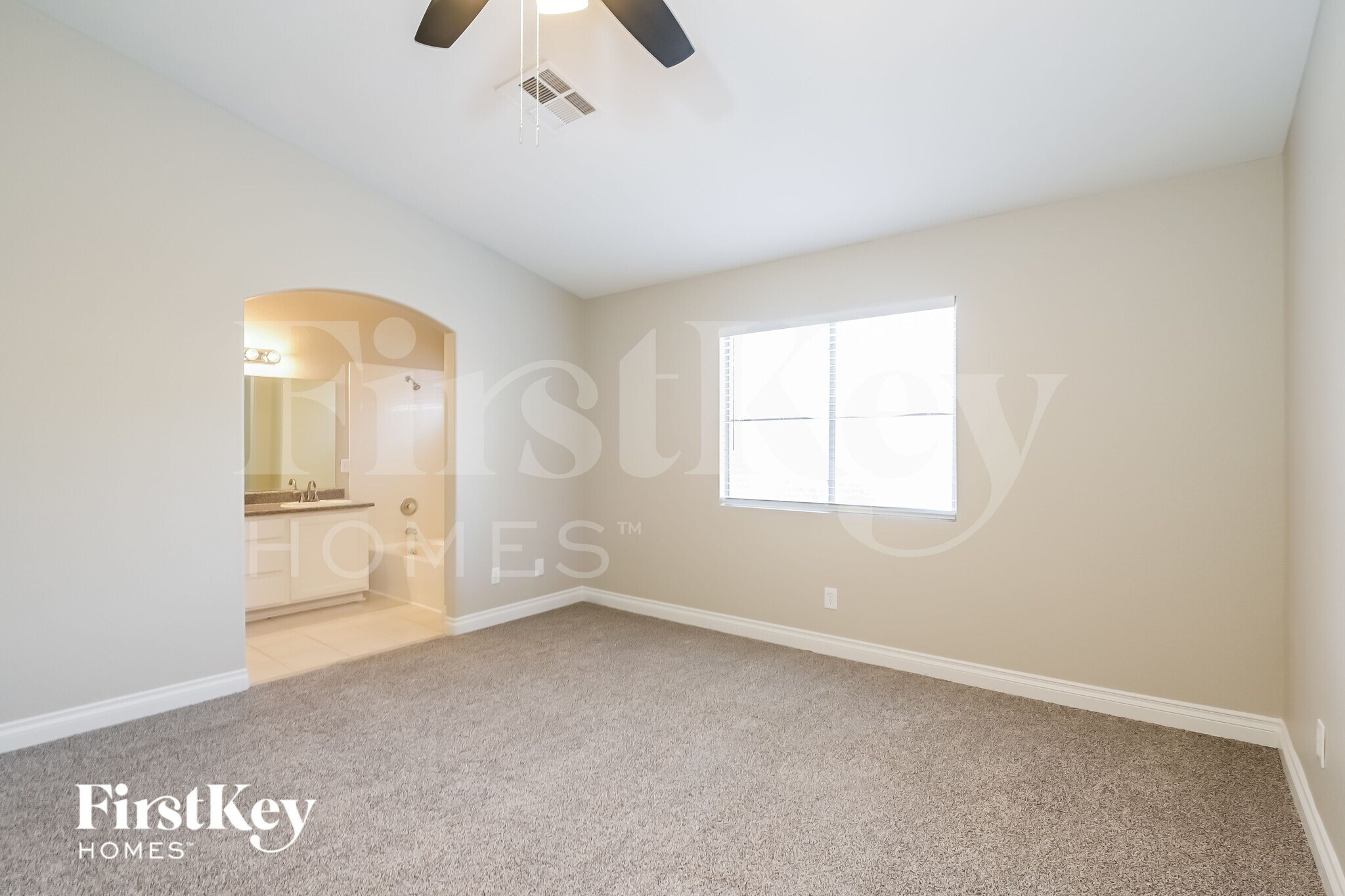 Building Photo - 811 Mesa Pine Ct