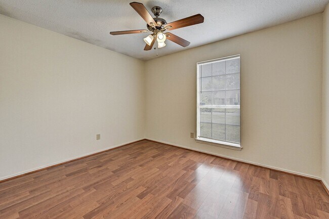 Building Photo - 19803 Lions Gate Ct