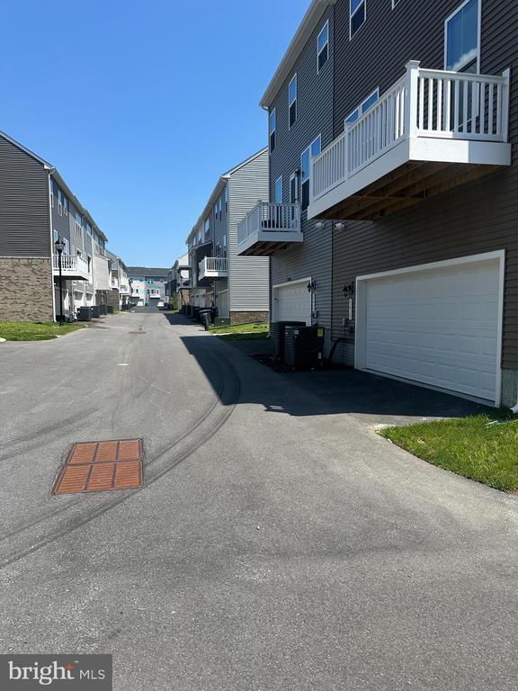 Building Photo - 5615 Billenca Ln