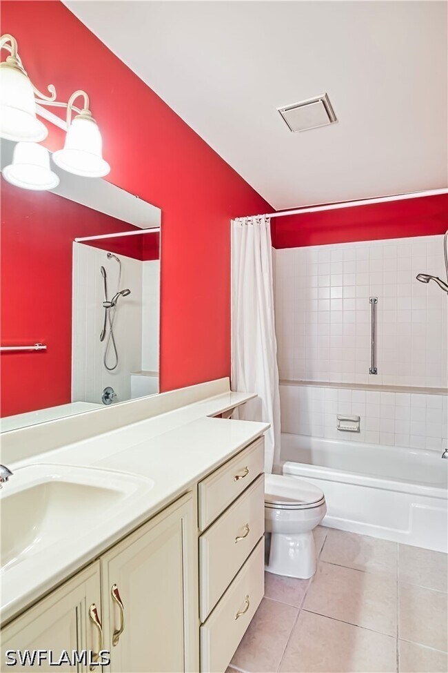 Building Photo - 7402 Lake Breeze Dr