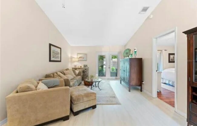 Building Photo - * APPLICATION PENDING.  DO NOT APPLY! *GOR...