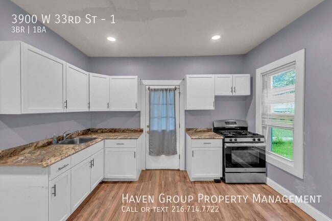 Building Photo - 3900 W 33rd St