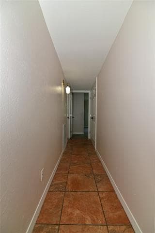Building Photo - 1805 Spanish Trail