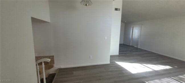 Building Photo - 2784 Belcastro St