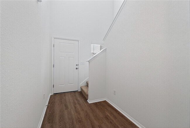 Building Photo - 6800 SW Dignity Ave