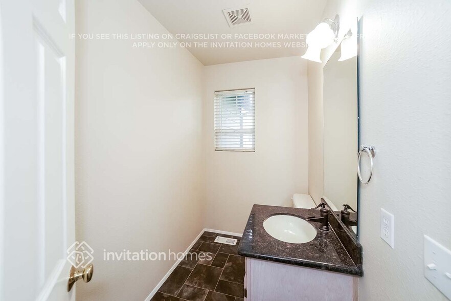 Building Photo - 18609 94th St Ct E