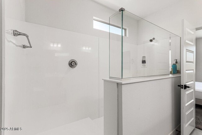 Building Photo - 8773 W Medlock Dr