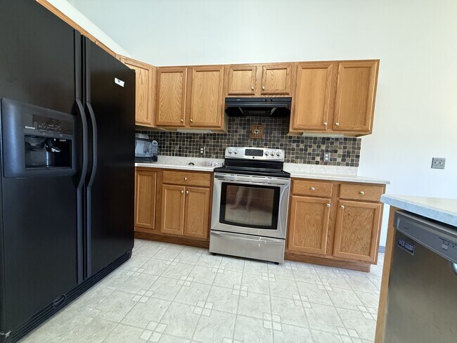 Building Photo - 4728 Innisbrook Ct N