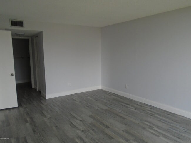 Building Photo - 840 N Atlantic Ave