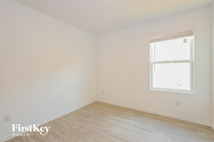 Building Photo - 1222 Kiskadee Wy