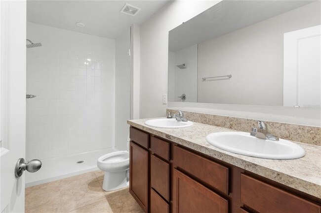 Building Photo - 308 Fiddlewood Ct