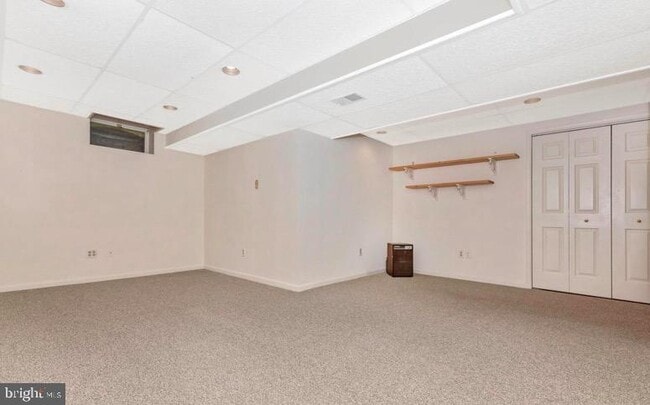 Building Photo - 8 Wellfleet Ln
