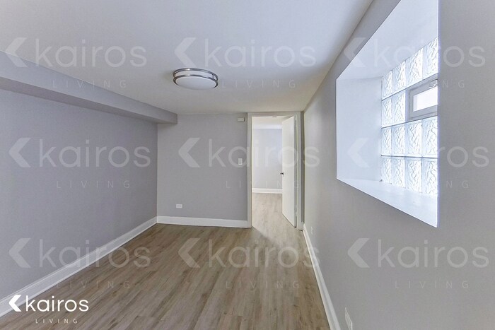 Building Photo - 8622 S Justine St