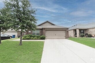Building Photo - 2105 Meadow View Dr
