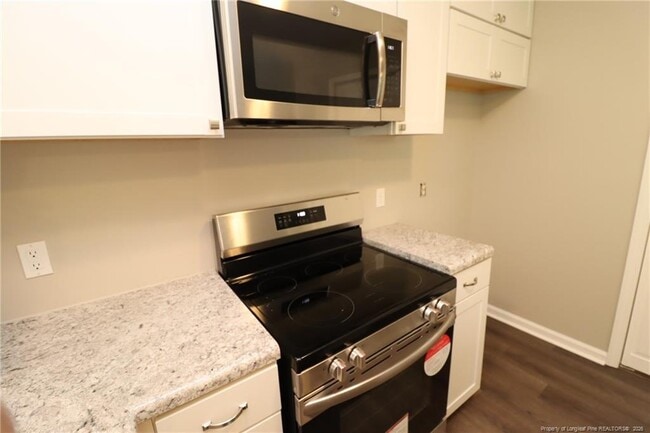 Building Photo - 2023 Bulon Dr