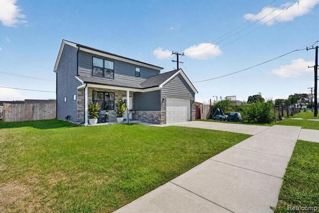 Building Photo - 25760 Groveland St