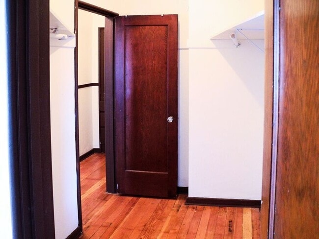 Building Photo - 6209 1/2 15th Ave NW-304