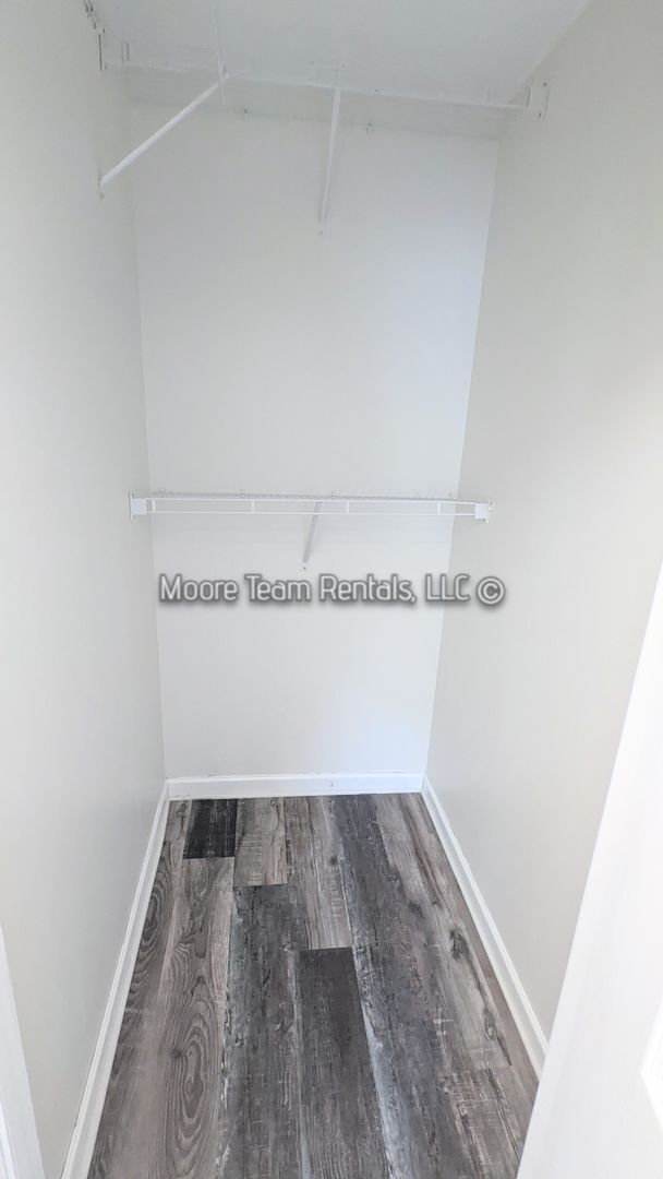 Building Photo - Turnabout Lane Duplex