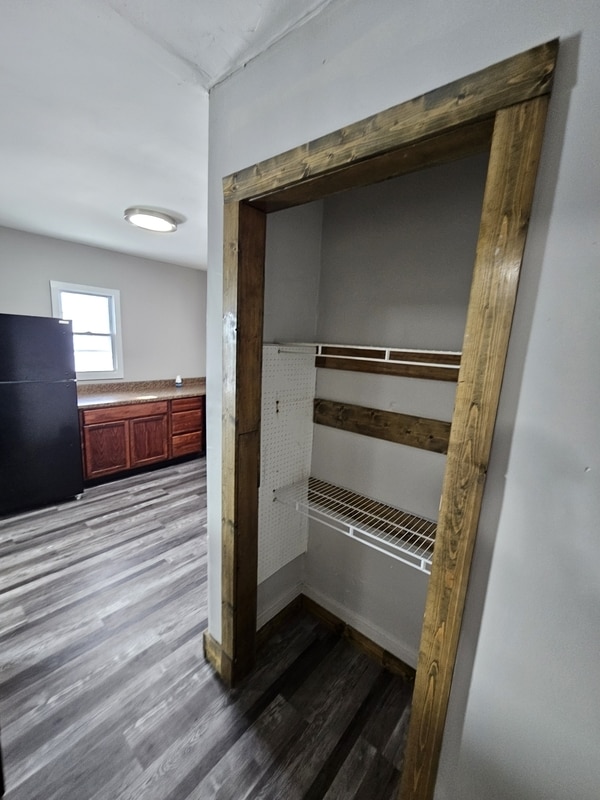 Building Photo - 3242 W 92nd St