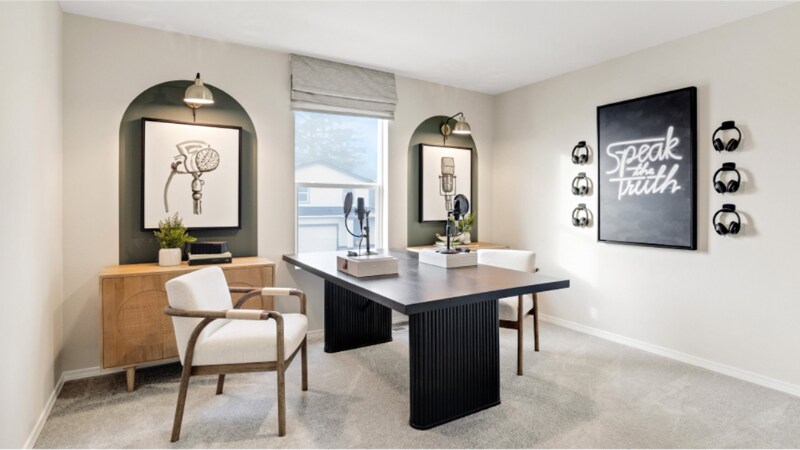 Building Photo - 4314 SE Woodford Ct