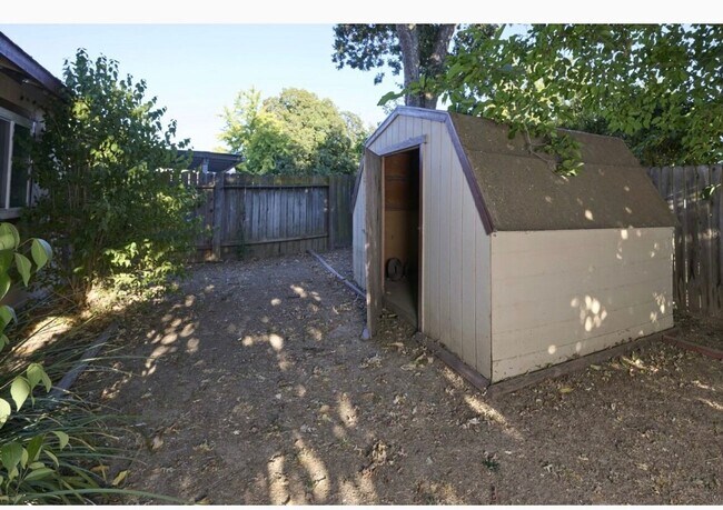 Building Photo - 6958 Black Duck Way