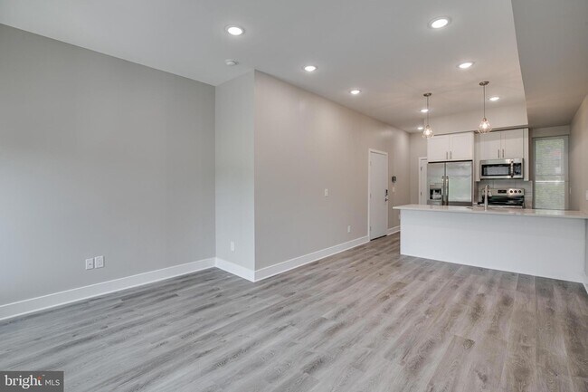 Building Photo - 2019 N College Ave