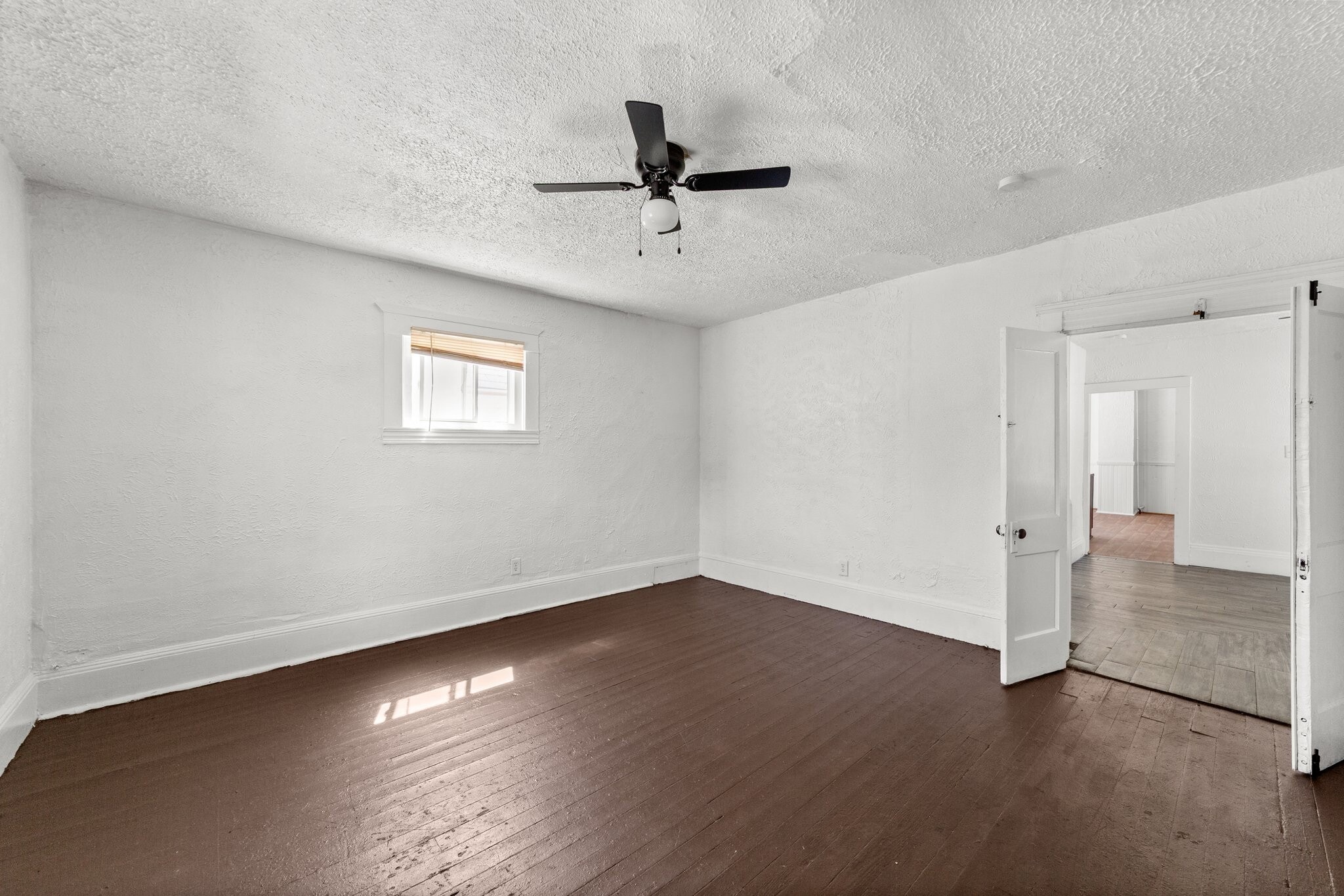 Building Photo - 8302 Sowinski Ave