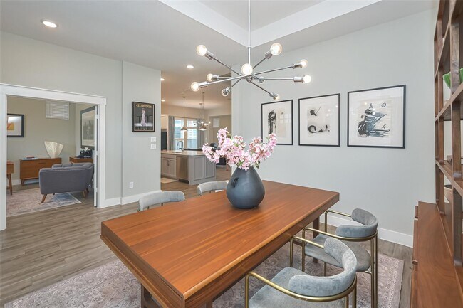 Building Photo - 17026 Canosa Dr