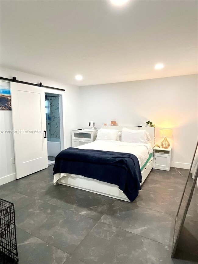 Building Photo - 511 SW 115th Ave