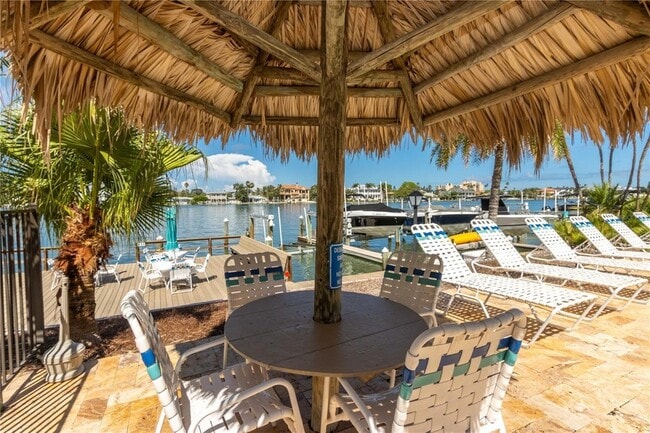 Building Photo - 700 Island Way